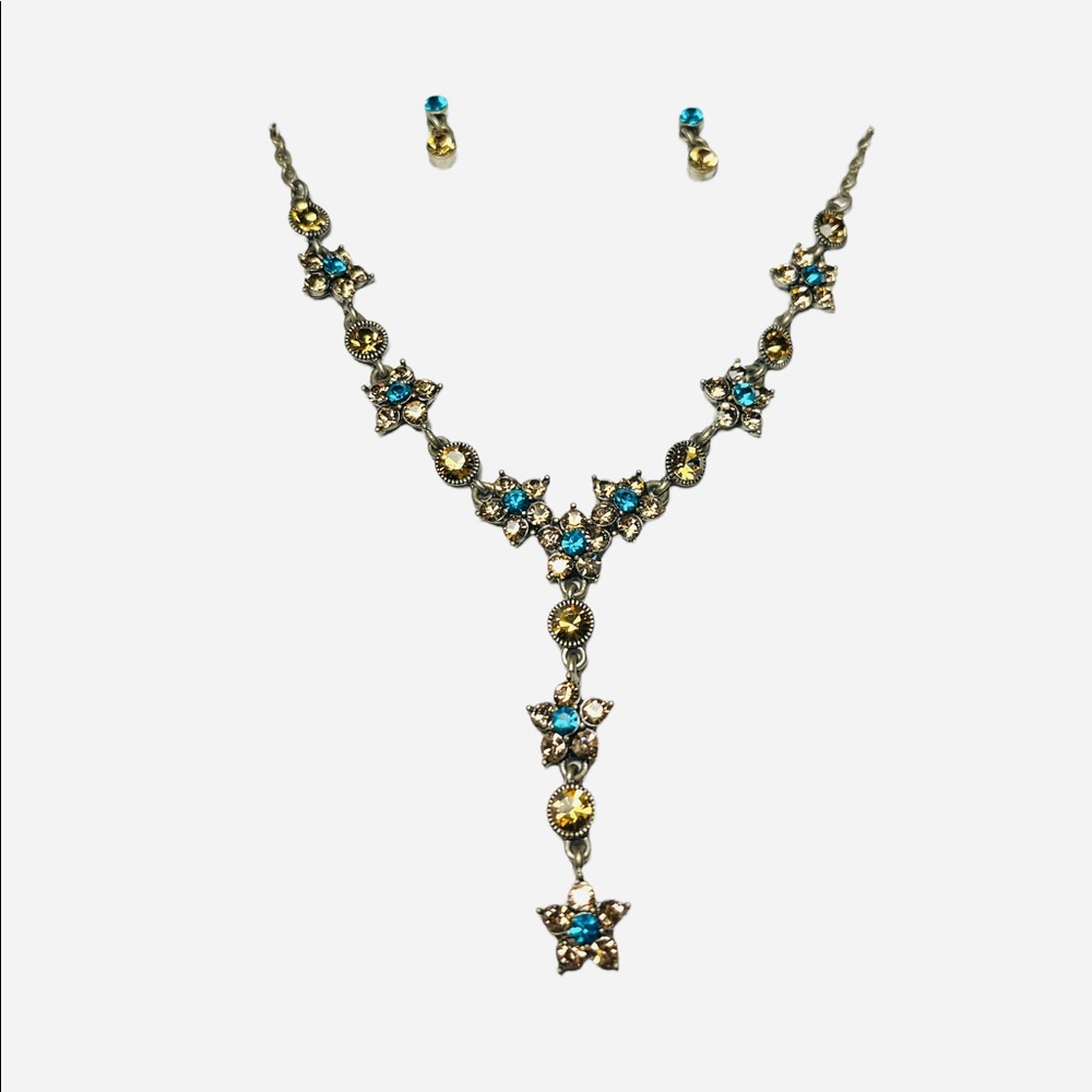 BEAUTIFUL! Austrian Crystal Necklace Earrings Set